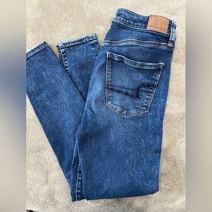 American Eagle Skinny Jeans Distressed Knees